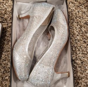 David's bridal Cinderella shors